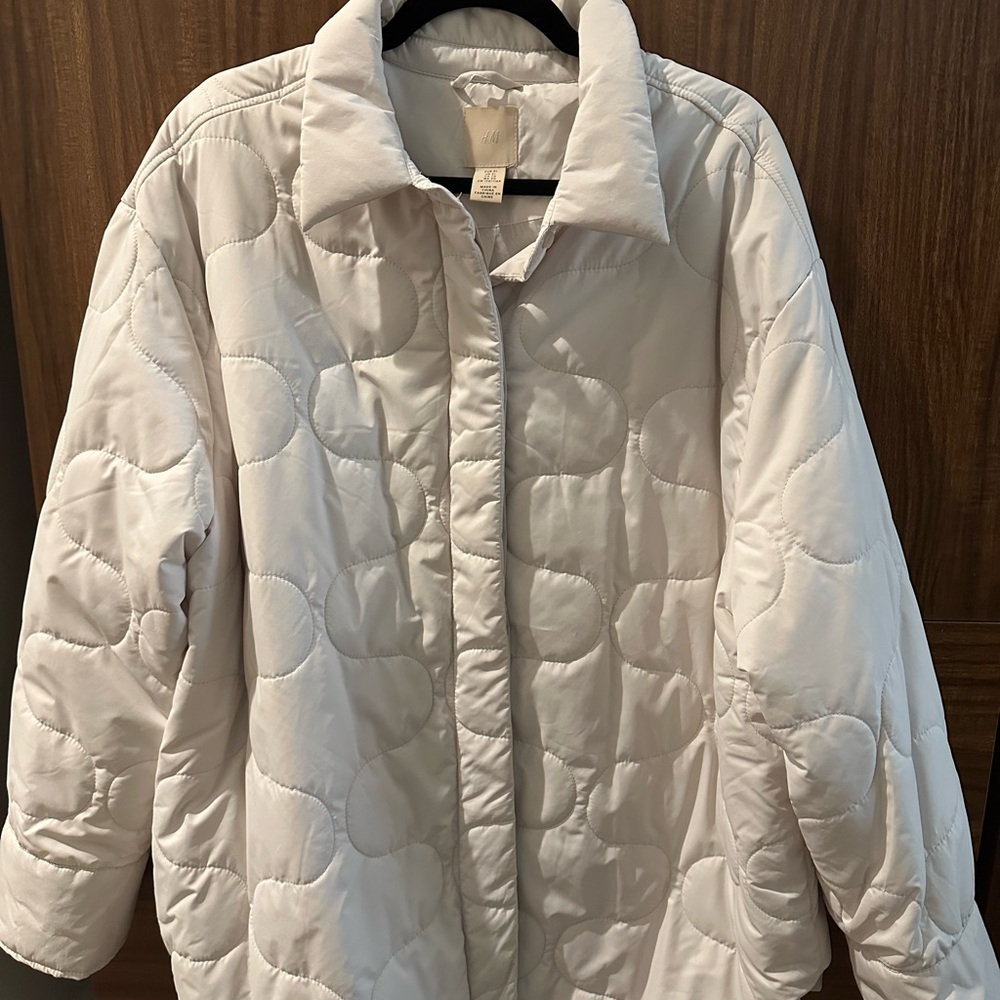 H&M Women's Puffer Jacket - Light Cream